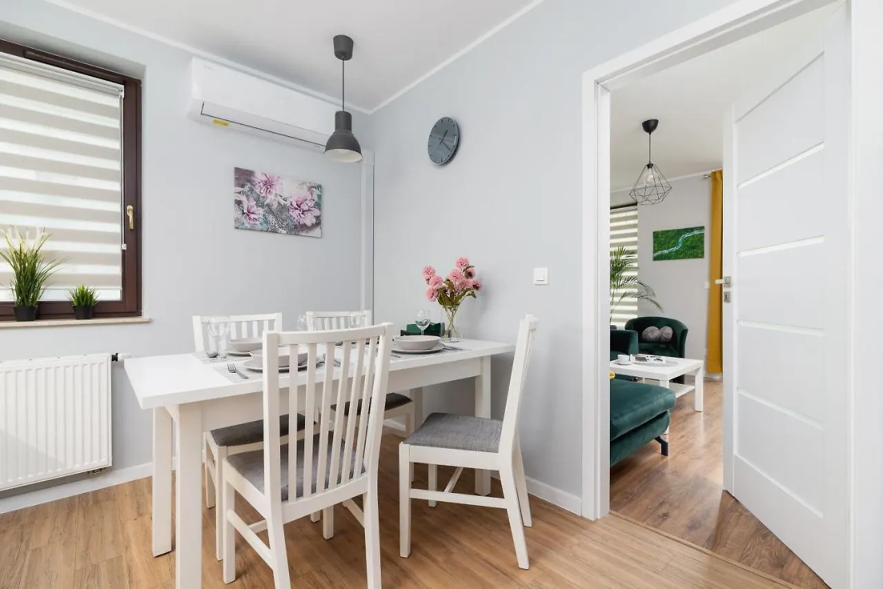 Apartments Cystersow Cracow By Noclegi Renters 크라쿠프 0*,